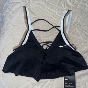 Nike Indy bra / crop top